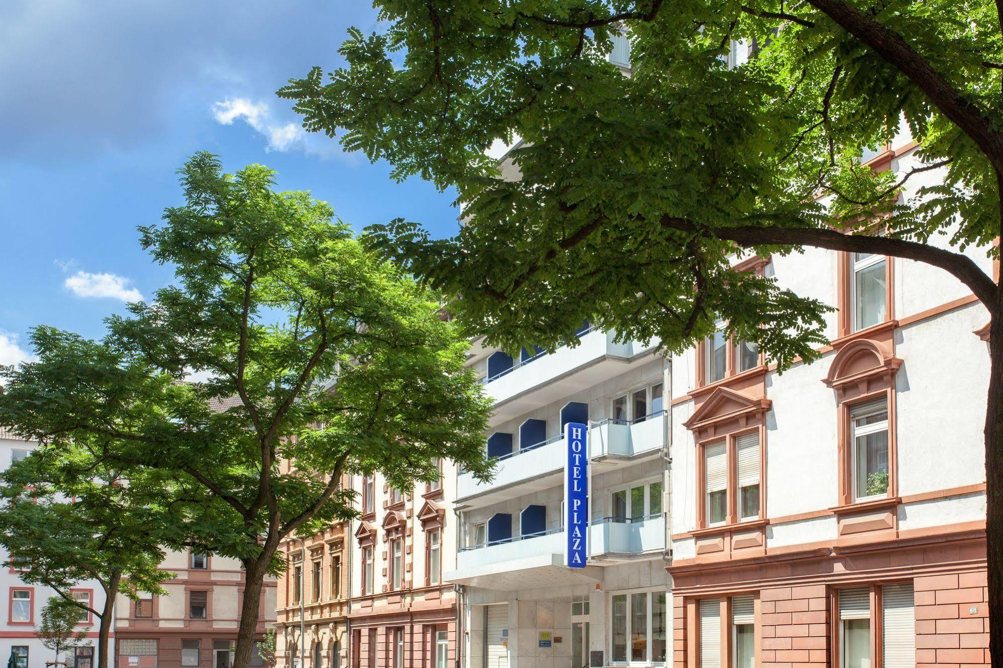 Hotel Plaza Frankfurt am Main ภายนอก รูปภาพ
